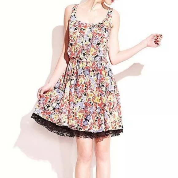 Betsey Johnson Dresses & Skirts - BETSEY JOHNSON BLOUSON TEA LENGTH DRESS